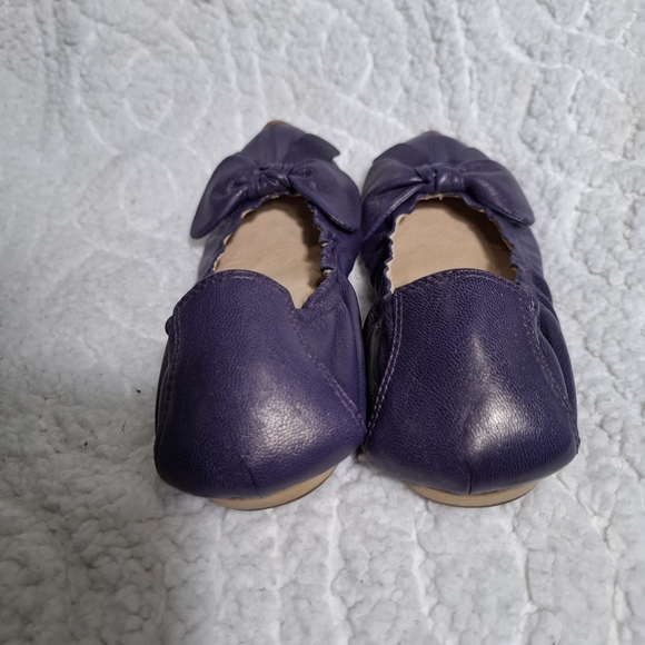 Indigo Purple Flats Shoes with Bow Accent Size 6 - Picture 4 of 11